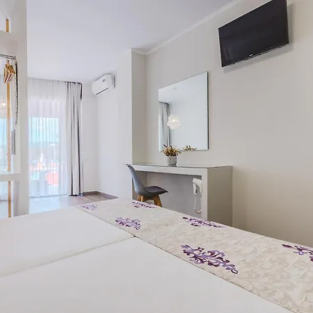 Sunrise Zante - Adults Only מלון